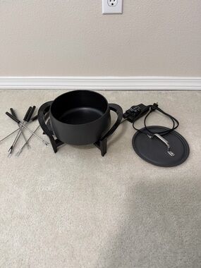 Electric Fondue Pot Set - Black